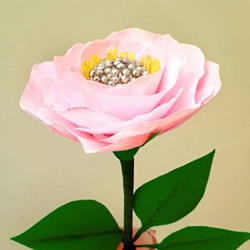 手工皱纹纸玫瑰的做法 简易玫瑰花手工制作