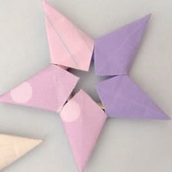 组合五角星的折法 折五角星的方法教程